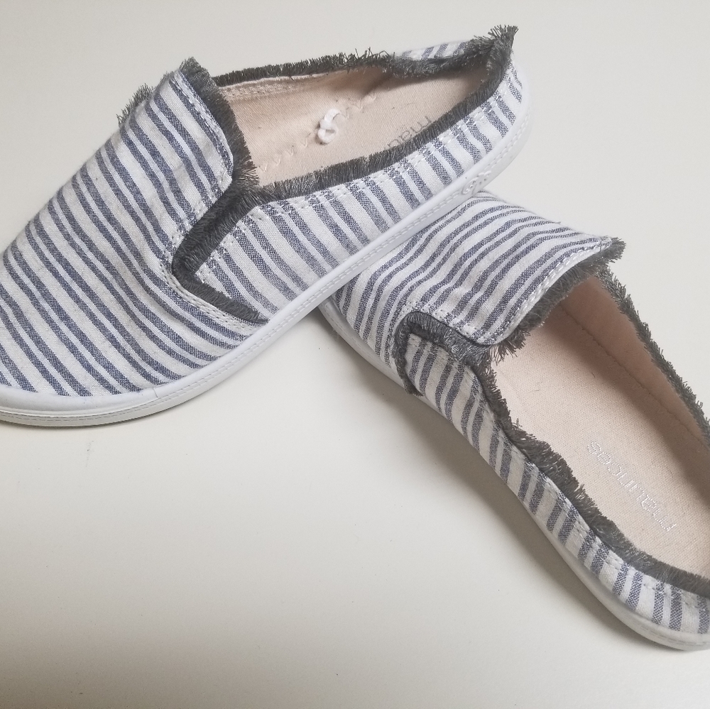 Slip ons